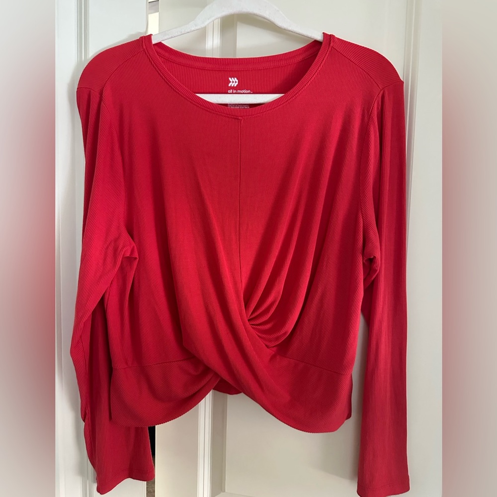 All In Motion Top/ fits medium/large